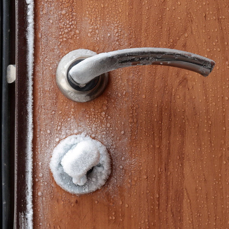 serratura porta gelo freddo