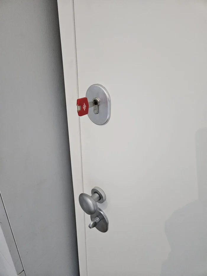 serratura con cilindro di sicurezza